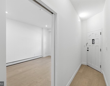 935 E Passyunk Avenue - Photo Thumbnail 6