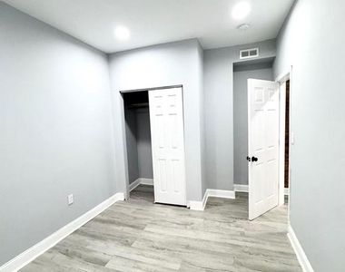 5323 Walnut Street - Photo Thumbnail 8