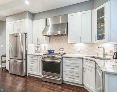 1153 N Hancock Street - Photo Thumbnail 6
