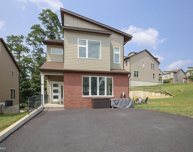 7354 Ridge Avenue - Photo Thumbnail 37