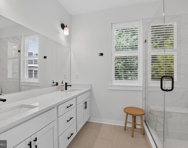7354 Ridge Avenue - Photo Thumbnail 21