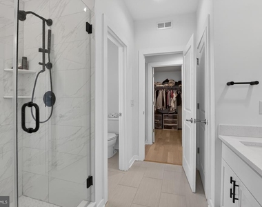 7354 Ridge Avenue - Photo Thumbnail 23