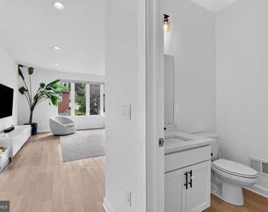 7354 Ridge Avenue - Photo Thumbnail 5
