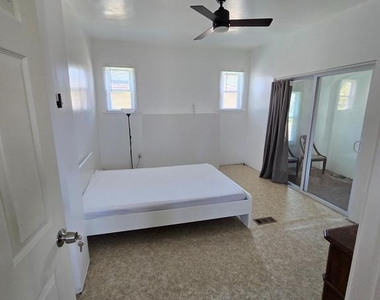 7800 Verree Road - Photo Thumbnail 3