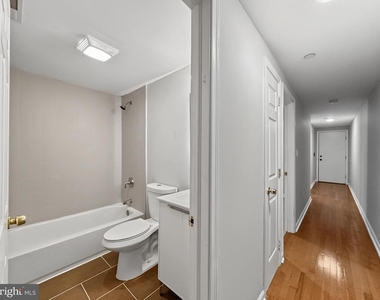 1811 Cecil B Moore Avenue - Photo Thumbnail 12