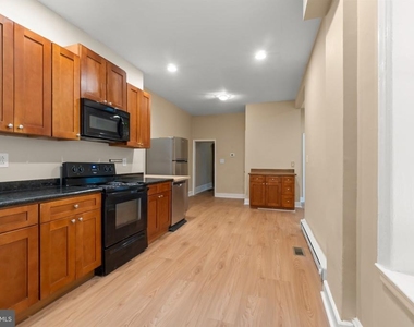 133 E Mt Airy Avenue - Photo Thumbnail 8