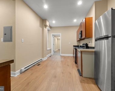 133 E Mt Airy Avenue - Photo Thumbnail 6