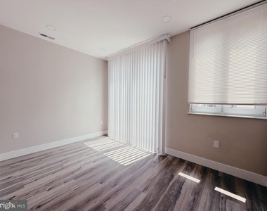 2720 W Thompson Street - Photo Thumbnail 6