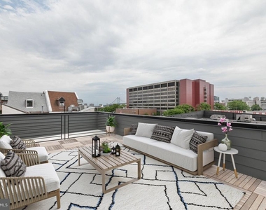 555 N Lawrence Street - Photo Thumbnail 16