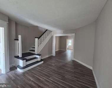 4829 N 10th Street - Photo Thumbnail 3