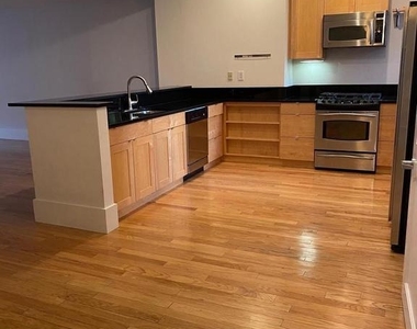 1615 Walnut Street - Photo Thumbnail 2