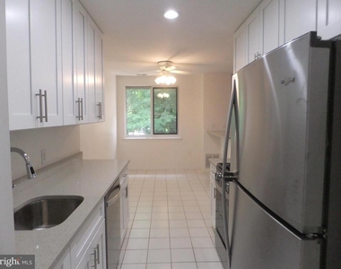 1650 Oakwood Drive - Photo Thumbnail 9