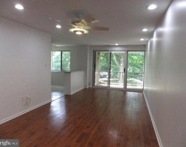 1650 Oakwood Drive - Photo Thumbnail 7