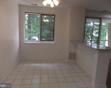 1650 Oakwood Drive - Photo Thumbnail 11