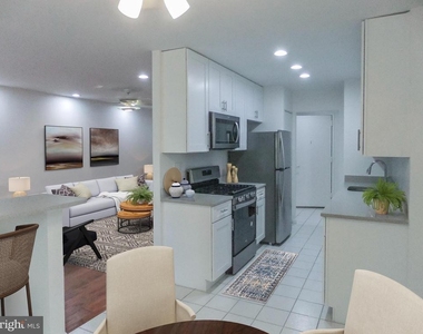 1650 Oakwood Drive - Photo Thumbnail 4
