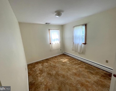 152 3rd Avenue - Photo Thumbnail 10