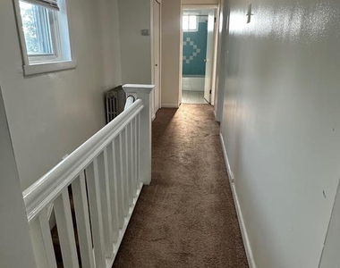 206 Saude Avenue - Photo Thumbnail 3