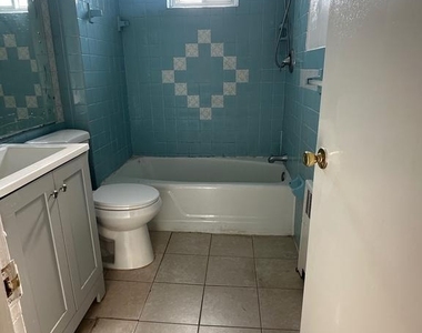 206 Saude Avenue - Photo Thumbnail 6