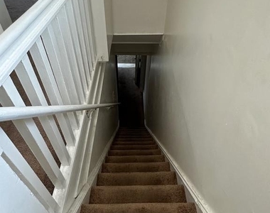 206 Saude Avenue - Photo Thumbnail 2