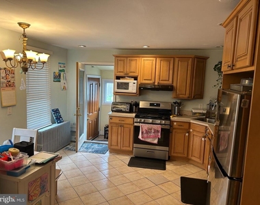 224 Highland Avenue - Photo Thumbnail 6