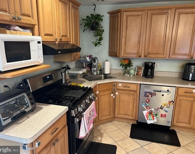 224 Highland Avenue - Photo Thumbnail 7