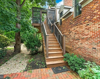 42 Kitty Lane - Photo Thumbnail 9