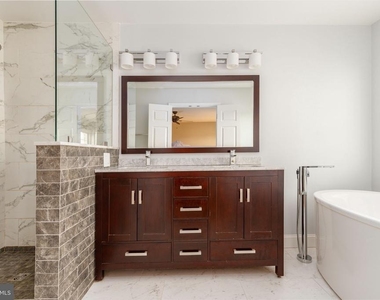 79 Andover Court - Photo Thumbnail 12