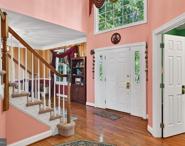 212 Prescott Drive - Photo Thumbnail 4