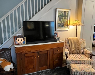 124 W Franklin Street - Photo Thumbnail 12