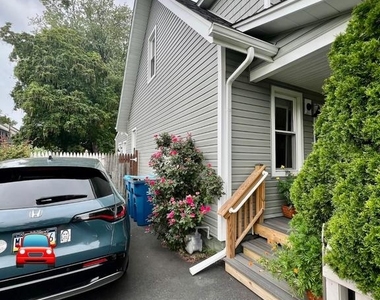 124 W Franklin Street - Photo Thumbnail 19