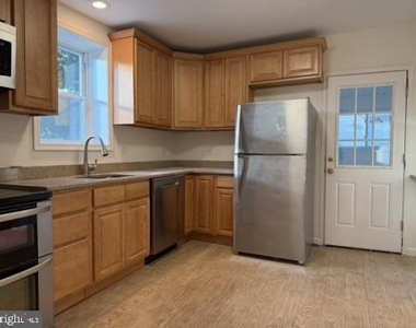 722 Hilltown Pike - Photo Thumbnail 4