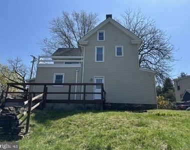 722 Hilltown Pike - Photo Thumbnail 3