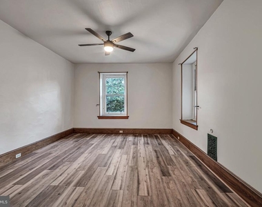 121 W Oakland Avenue - Photo Thumbnail 21