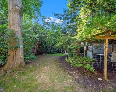 121 W Oakland Avenue - Photo Thumbnail 42