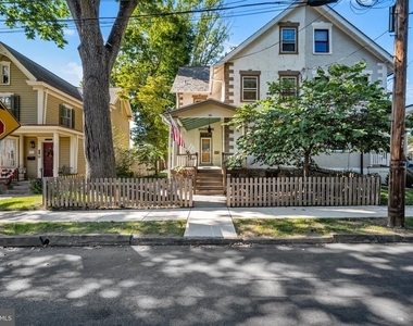 121 W Oakland Avenue - Photo Thumbnail 41