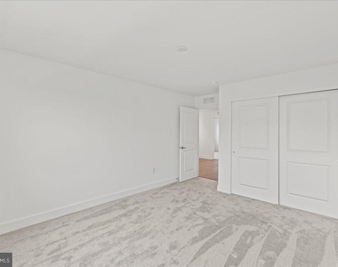 21 William Boyer Drive - Photo Thumbnail 18
