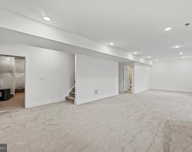21 William Boyer Drive - Photo Thumbnail 31