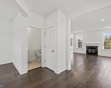 21 William Boyer Drive - Photo Thumbnail 3