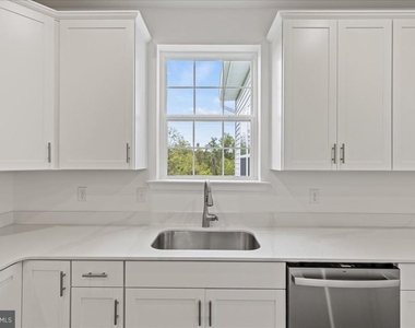 21 William Boyer Drive - Photo Thumbnail 16