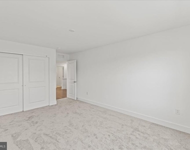 21 William Boyer Drive - Photo Thumbnail 20