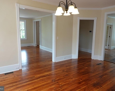 36 Hart Avenue - Photo Thumbnail 13