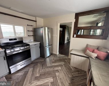 167 West Avenue - Photo Thumbnail 7