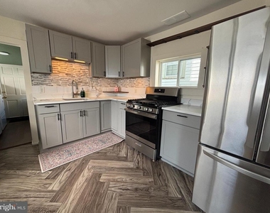 167 West Avenue - Photo Thumbnail 6
