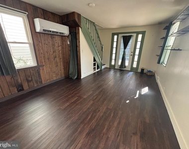 167 West Avenue - Photo Thumbnail 5
