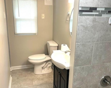 32 Clementon Avenue - Photo Thumbnail 4