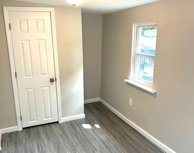 32 Clementon Avenue - Photo Thumbnail 6