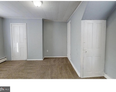 27 Pine Street - Photo Thumbnail 2