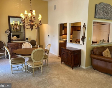 205 Sweetwater Drive - Photo Thumbnail 6