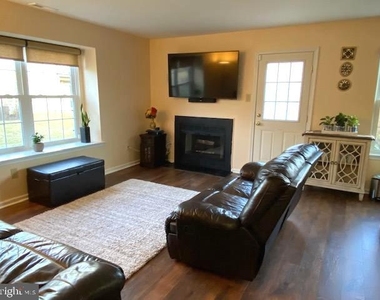 30 Claver Hill Way - Photo Thumbnail 7