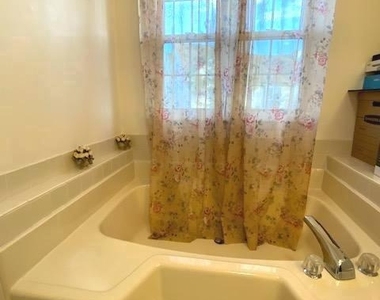 30 Claver Hill Way - Photo Thumbnail 17